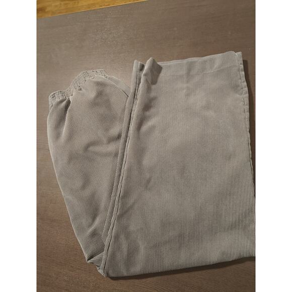 Alfred Dunner Missy Classics Proportioned Short Pant Sz 16P Available 3 shades - Picture 6 of 8